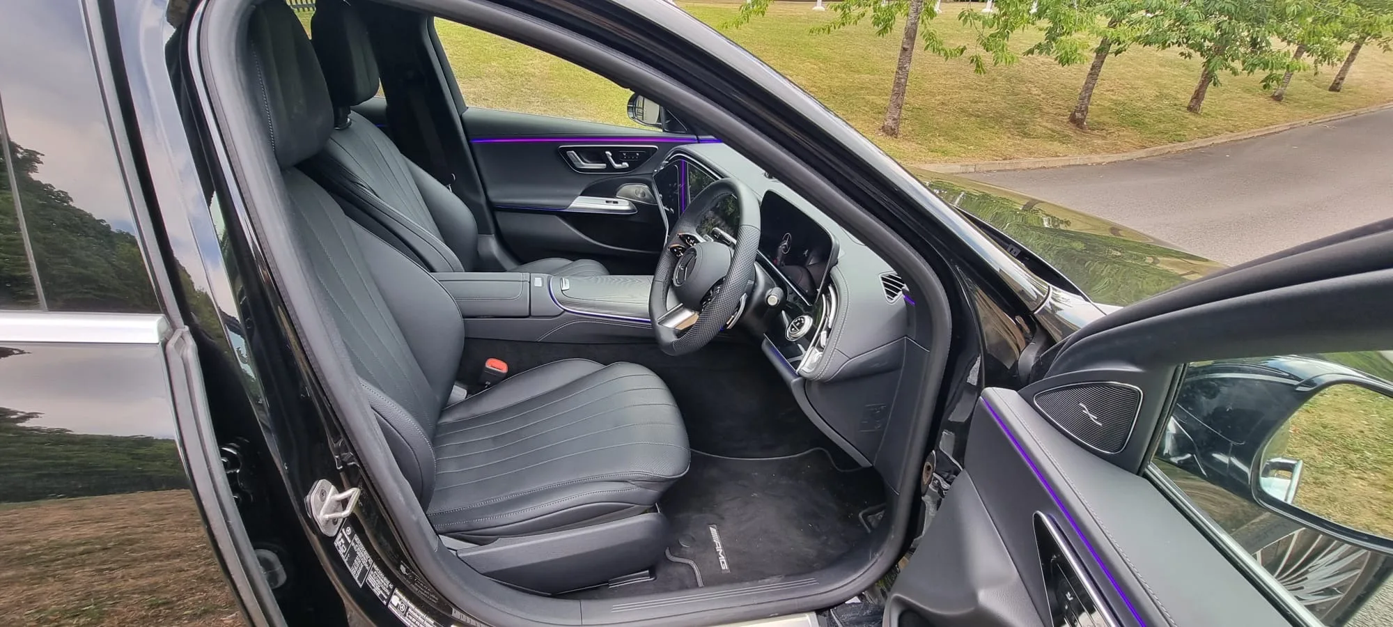 Mercedes E Class thumbnail 3