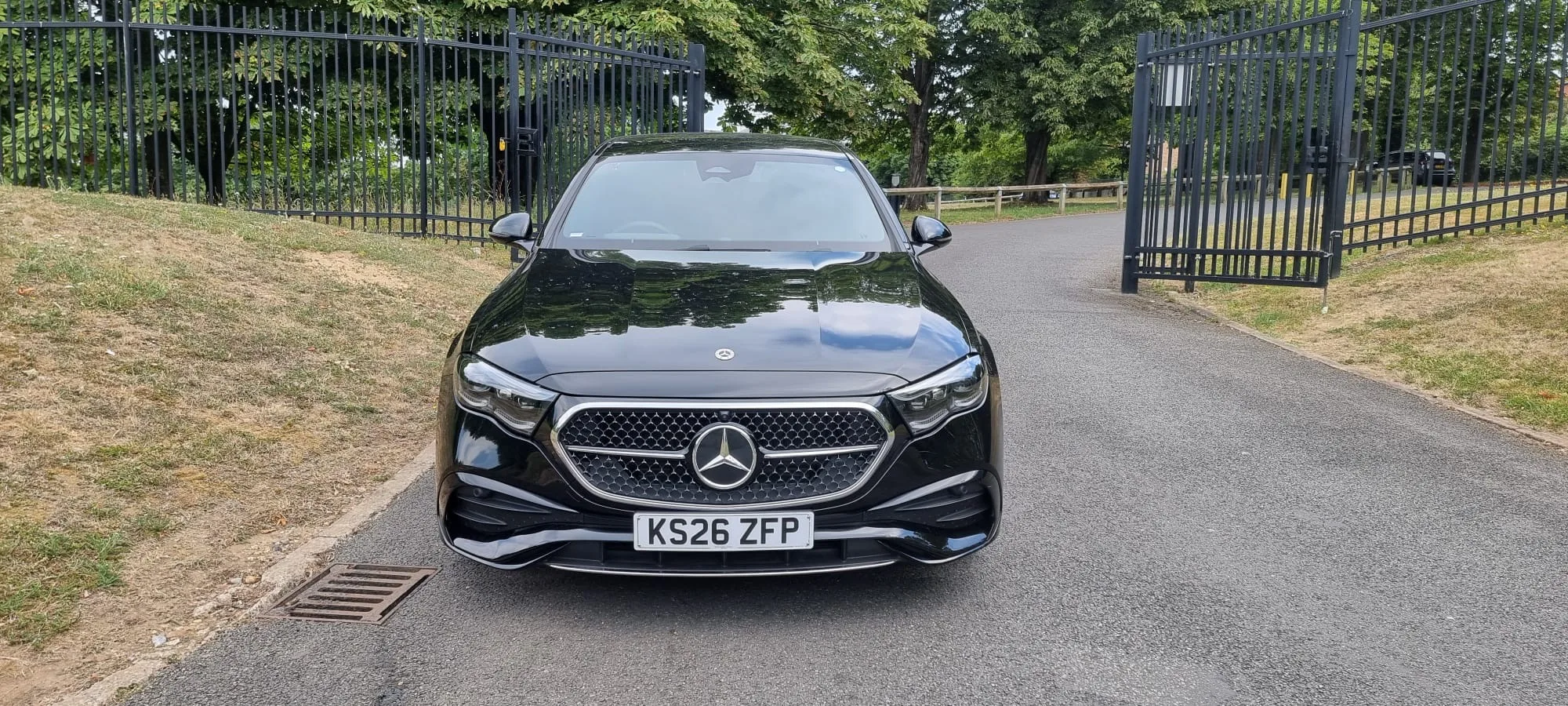 Mercedes E Class thumbnail 7