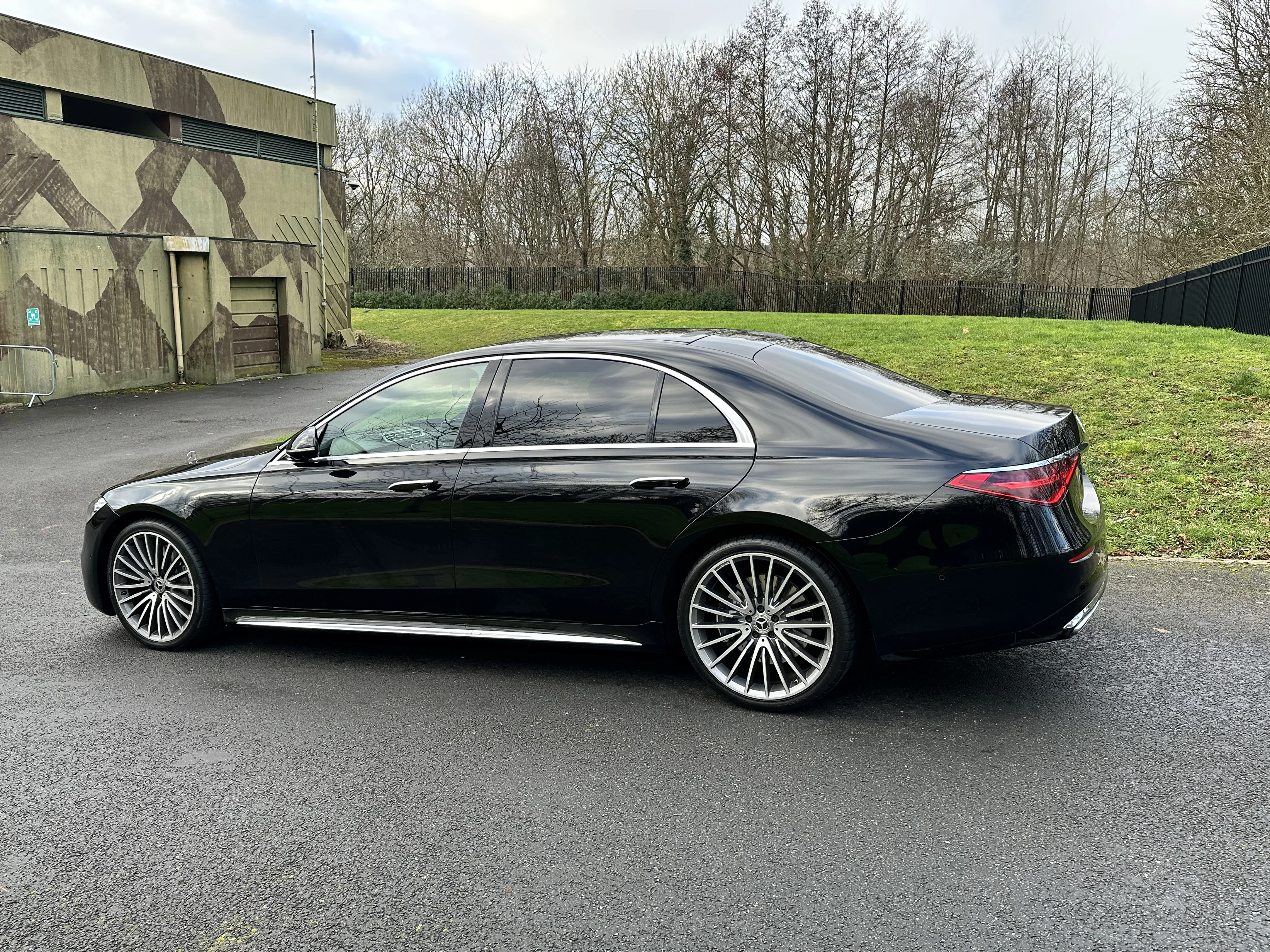 Mercedes S Class thumbnail 6