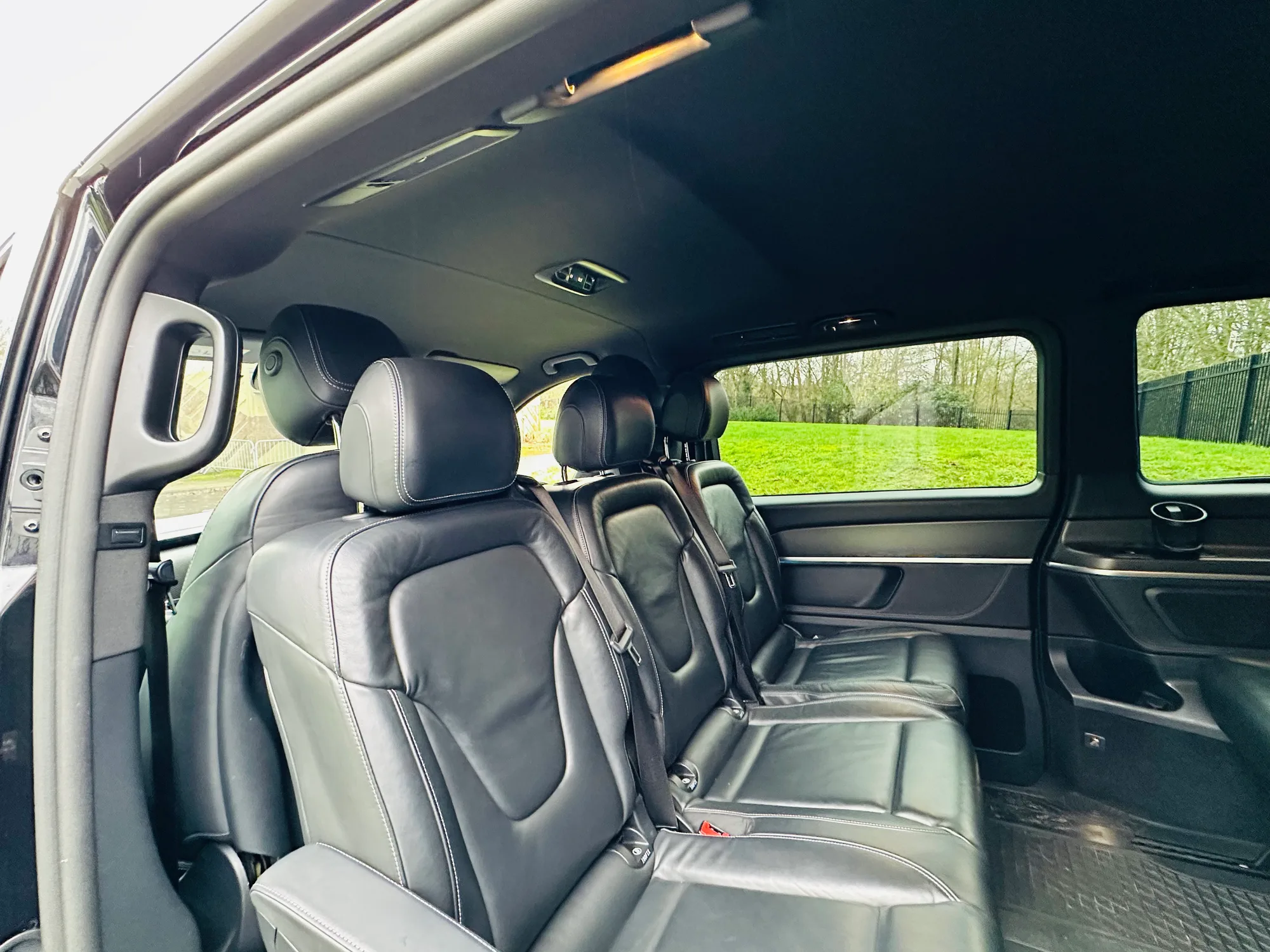 Mercedes V Class thumbnail 13